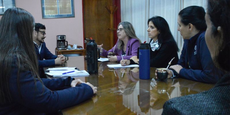 La UNaM y Migraciones se reunieron para tratar temas de movilidad estudiantil unam migraciones